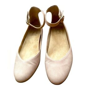 Naturalizer Valentina Ankle Strap Flats